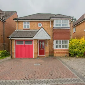  Holiday home Modern 4 Bedroom Detached House In United Kingdom